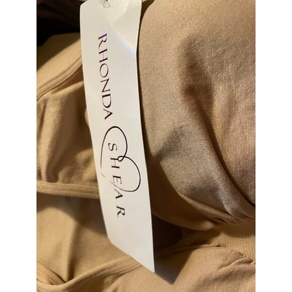 Rhonda Shear Seamless Shaping Tank with Shelf Bra LARGE(15-EX) - Picture 2 of 4